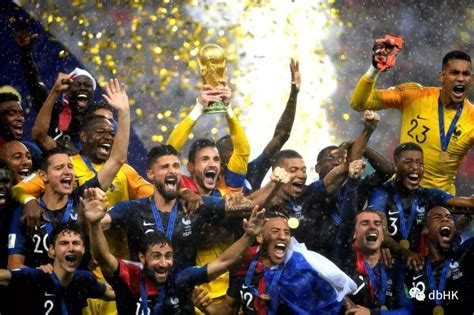 欧洲杯往事：2000年欧洲杯，葡萄牙的里程碑_懂球帝_新浪博客