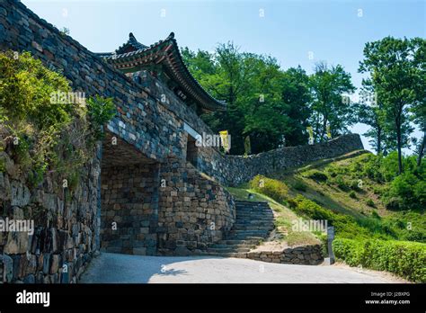 Gongju - Gongsanseong Fortress, Baekje-Gräber - Chungcheongnam-Do, Korea, Ostasien - Urlaub in ...