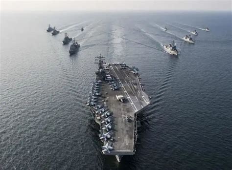 美国海军里根号航母被迫离开南海_凤凰网