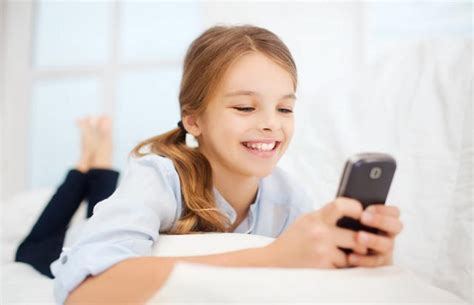 担心孩子玩手机成瘾？有没有可以让孩子放心玩的智能产品？