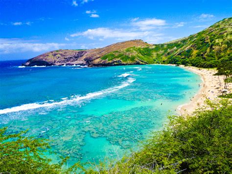 Which Of the 6 Hawaiian Islands Should You Visit?