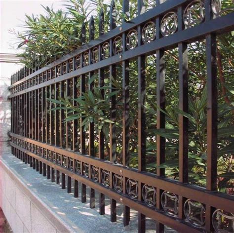 厂家供应锌钢护栏 别墅围墙隔离护栏 小区庭院栅栏园林防护网-阿里巴巴