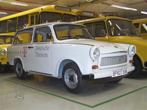 Trabant 601 de Luxe Bauteil Nr 3 1:8 DAS KULTAUTO DER DDR von hachette ...