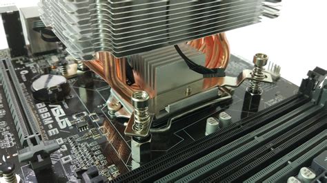 慎防CPU连针拔起 拆卸AMD散热器小技巧_手机新浪网