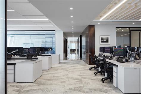 合肥金融投资公司办公室装修设计用灰色调强调气质的高贵-办公室写字楼-卓创建筑装饰