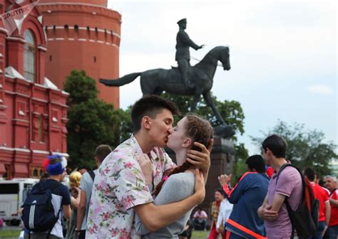 最热烈的世界杯之吻 - 俄罗斯卫星通讯社