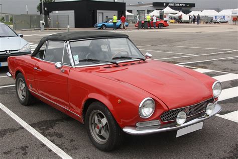 Pick of the Day: 1972 Fiat 124 Spider classic sports car from Italy