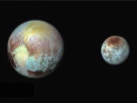 双语：NASA发布迄今最清晰冥王星照片(图)_新浪教育_新浪网