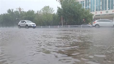 四川古蔺县遭遇暴雨：暂无人员伤亡，水位正在下降，多家店铺反映受损严重_【快资讯】