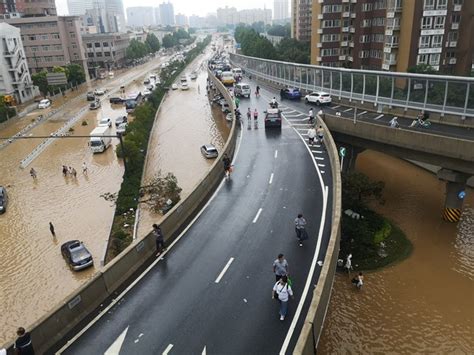 郑州遭遇千年特大暴雨！洪水引发爆炸、火车被困地铁灌水 防汛响应升级_凤凰网