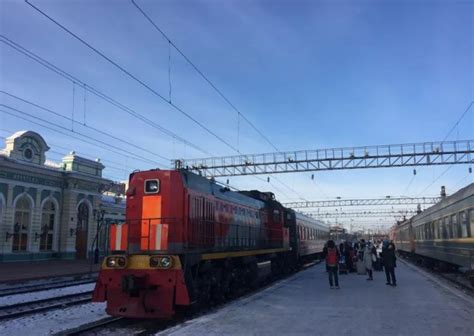 新疆阿拉尔市首趟货运列车安全抵达浙江长兴_县域经济网