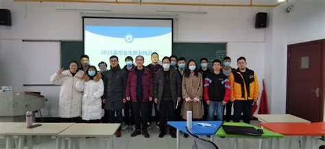 2015年湖北“就业创业指导进校园”首场活动武汉大学举行