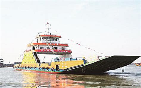 1月19日，由中国船舶集团旗下广船国际建造的8万吨半潜船“新耀华”号命名交付。
