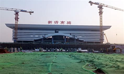 2024徐州东站的建筑还是比较宏伟的，站前广场占地面积很大，可能我去的当天是周末，出行的人比较少，车站..._徐州东站-评论-去哪儿攻略