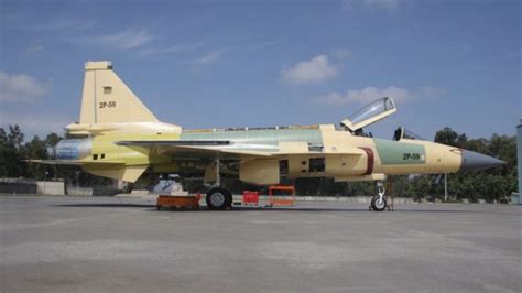 巴基斯坦空军举行首批歼10CE接装仪式，伊姆兰·汗亲自收货
