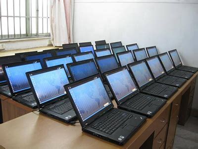 推荐二手笔记本电脑 IBM ThinkPad P52 3840*2160 4K IPS 笔记本-淘宝网