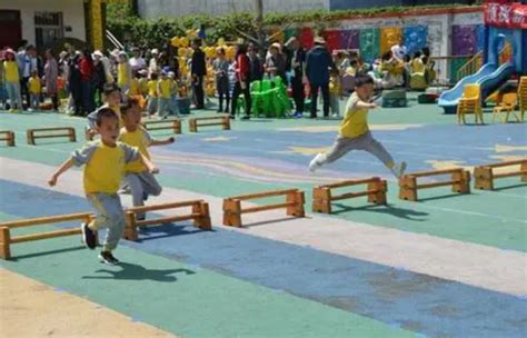 [嵩阳西关幼儿园] 嗨！一起来运动，春季运动会开幕啦_学校时讯_dfedu