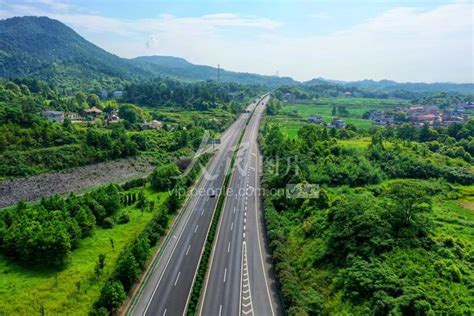 江西芦溪：高速公路助力乡村振兴-人民图片网