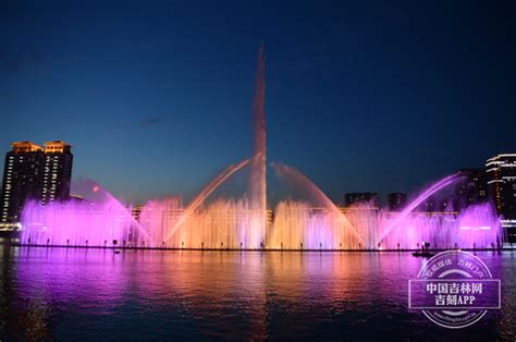 延吉音乐喷泉成为市民、游客夜间出行游玩打卡新地标-中国吉林网