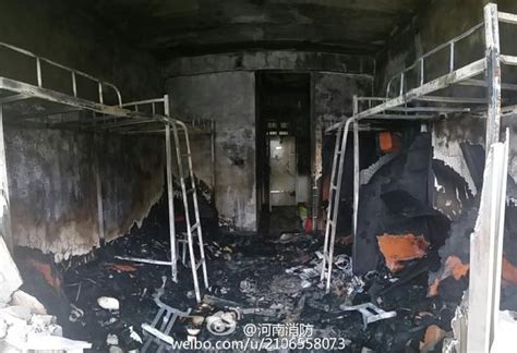 河南科技大学宿舍楼起火 一间宿舍被烧空_大豫网_腾讯网