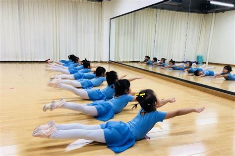 全国最好的舞蹈艺考培训机构(艺考舞蹈视频独舞)--可口艺考网