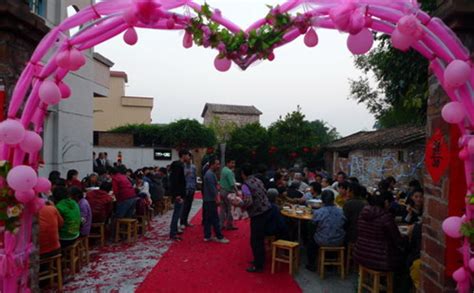 农村结婚院子布置图片 农村婚礼如何布置更加喜庆_婚礼贴士