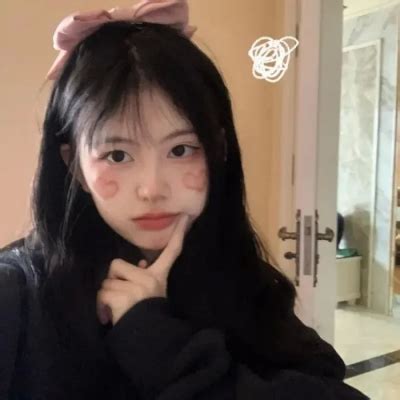 头像温柔女生吹晚风