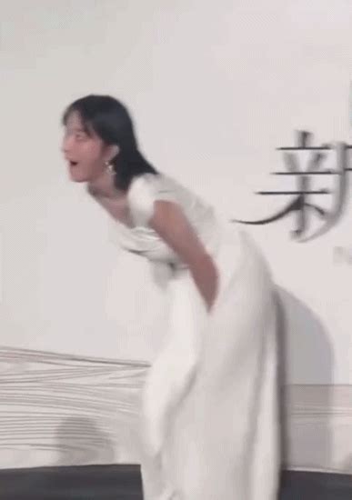 走光了图片