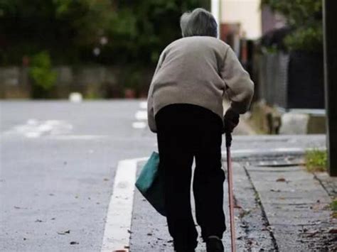 老年孤独对寿命和健康预期的影响 - 字节点击