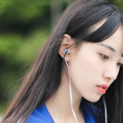 温柔校服女生头像