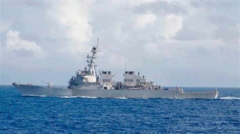 中方首次披露处置美军战舰擅闯西沙现场图_凤凰网