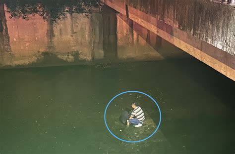 广州一女子醉酒跌落桥底河涌，消防成功营救