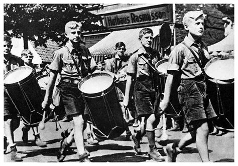 32张纳粹德国青年团照片，给人带来噩梦的时刻