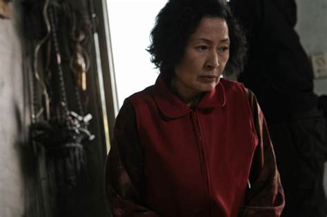 畸形母爱酿悲剧，韩国电影大师奉俊昊最好的作品之一《母亲》_腾讯视频
