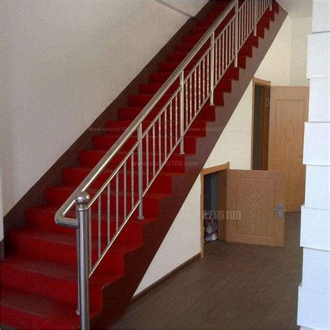 楼梯扶手高度是多少