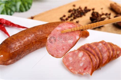 【自制哈尔滨红肠的做法步骤图，怎么做好吃】冬天里的毛毛狗_下厨房