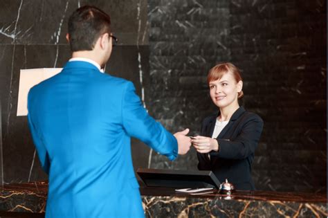 酒店人对客沟通“十大技巧”-能力提升-最佳东方职业指导