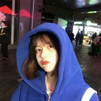 头像很温柔的女生