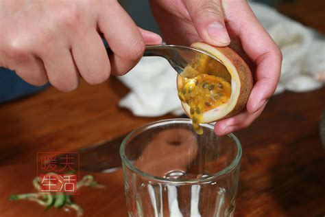 【自制蜂蜜柠檬水的做法步骤图，怎么做好吃】年年有yuyuyu_下厨房
