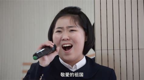 朝鲜导游介绍朝鲜女生独特细节，参观当地学校，学生个个天资过人_腾讯视频