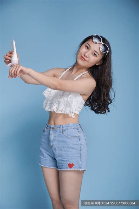 防晒衣甜美女生头像图片