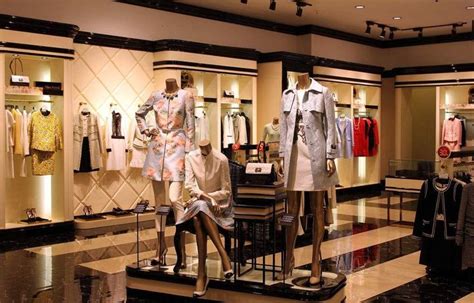 开品牌服装店流程有哪些,服装店开店策划方案-服装内衣 - 货品源货源网