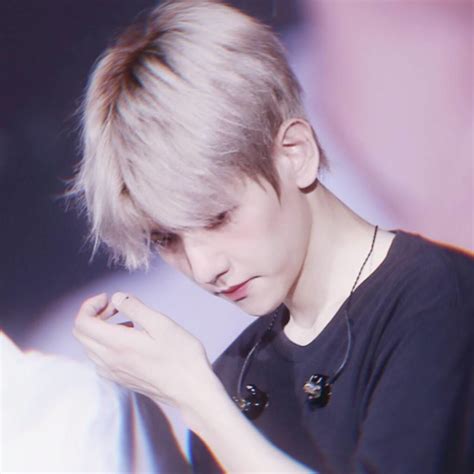 EXO歌曲温柔女生头像