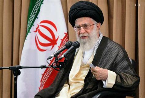 伊朗最高领袖和总统的关系,伊朗最高精神领袖有实权吗？ 本文共（882字）_娱乐八卦_