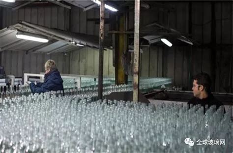 云南钢化玻璃厂家带您一起了解挑选玻璃的技巧都有哪些？_公司资讯_云南玻璃厂