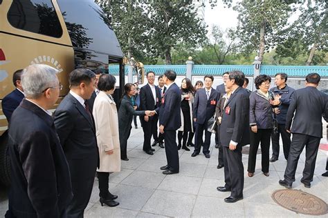 中国工会十七大内蒙古代表团抵京，全国总工会副主席、书记处书记、党组成员焦开河在驻地迎接_北京