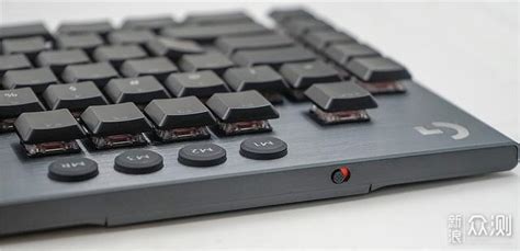 ROG夜魔三模机械键盘：颜值、手感、可玩性统统拉满-聚超值