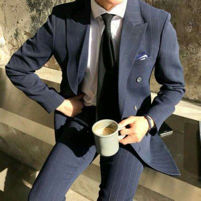 非主流小伙西装头像