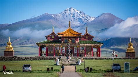 新疆雅丹地貌五彩城 - 中国国家地理最美观景拍摄点