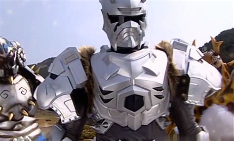 铠甲勇士：雪獒铠甲出场也太炸了！！_腾讯视频